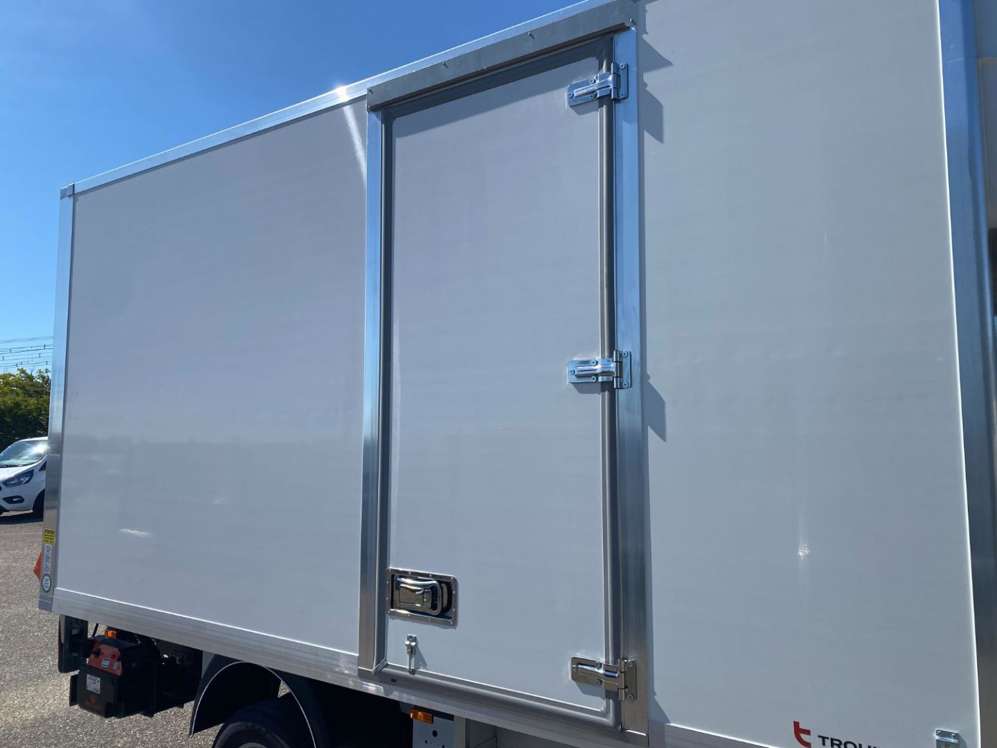 RENAULT MASTER CAISSE - 170 CV L4 RJ 3T5 20M3 HAYON PORTE LATERALE CAPUCINE