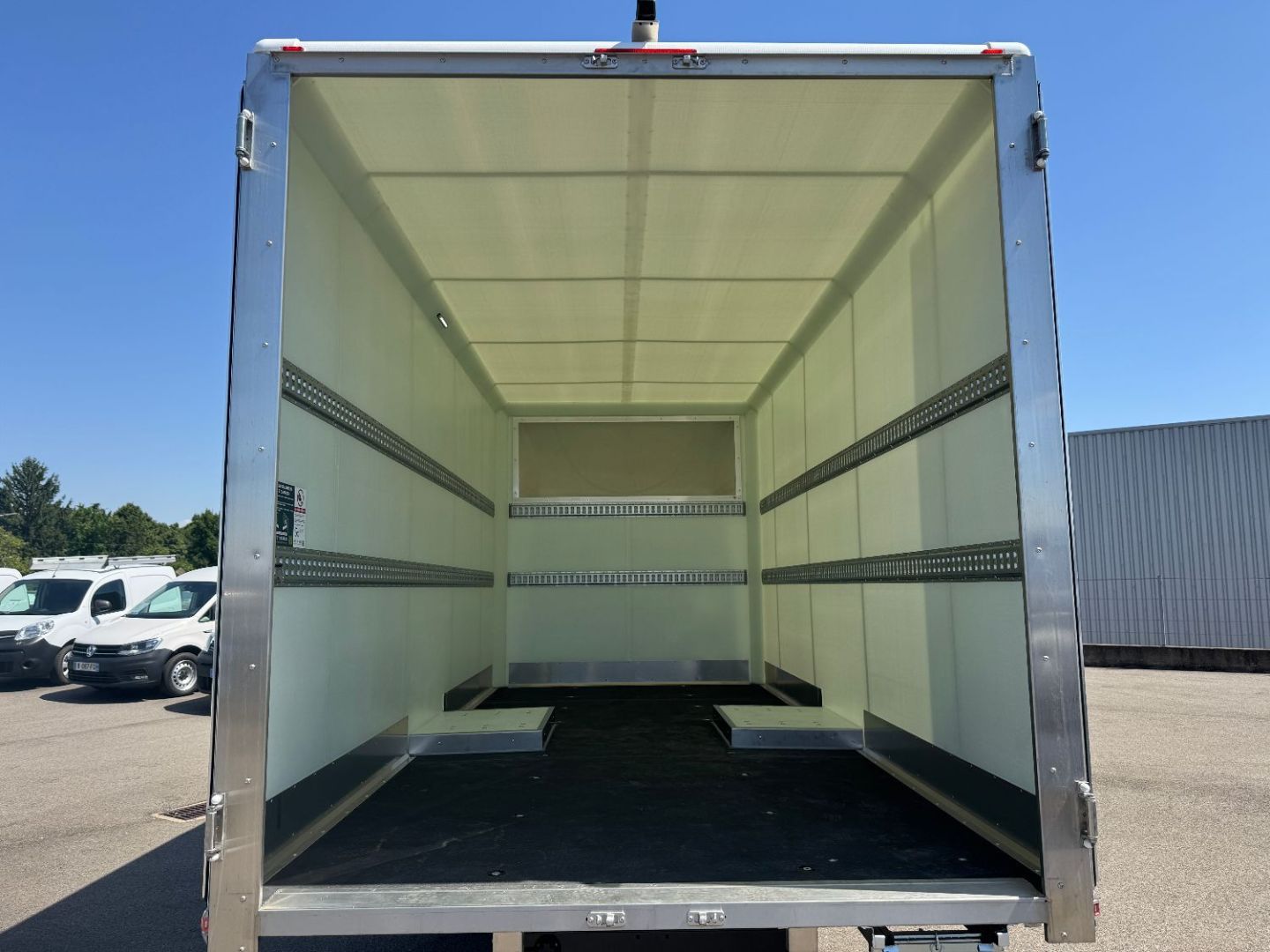 IVECO DAILY CAISSE - 35C18 A8 180CV 3L 30M3