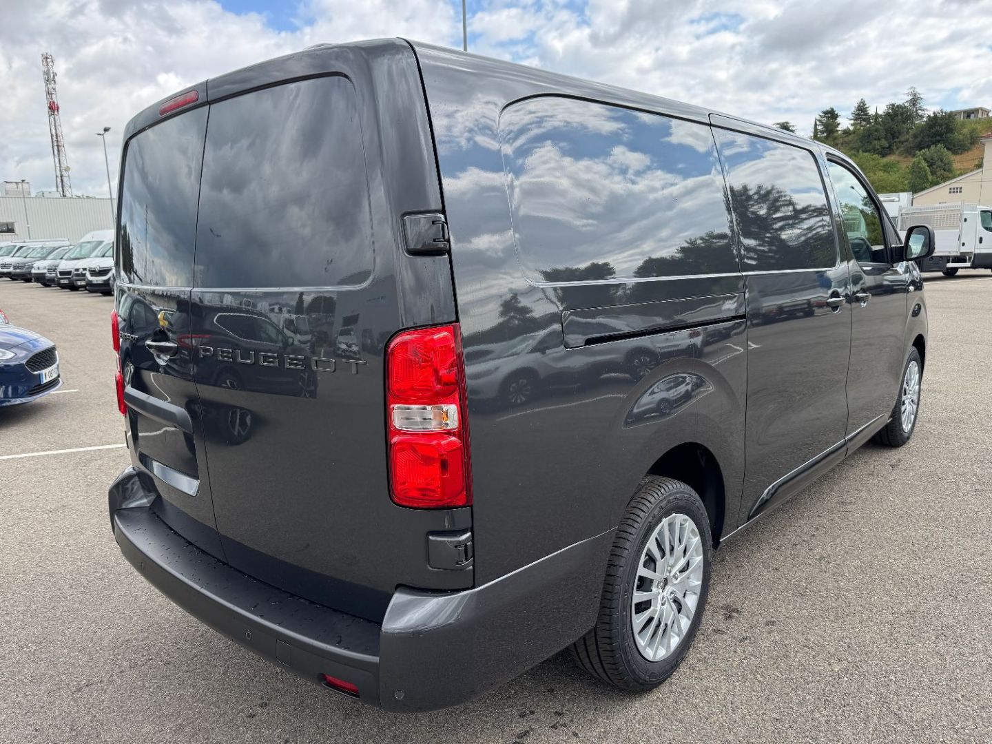 PEUGEOT EXPERT FOURGON - XL 2.0 BLUEHDI 180 EAT8