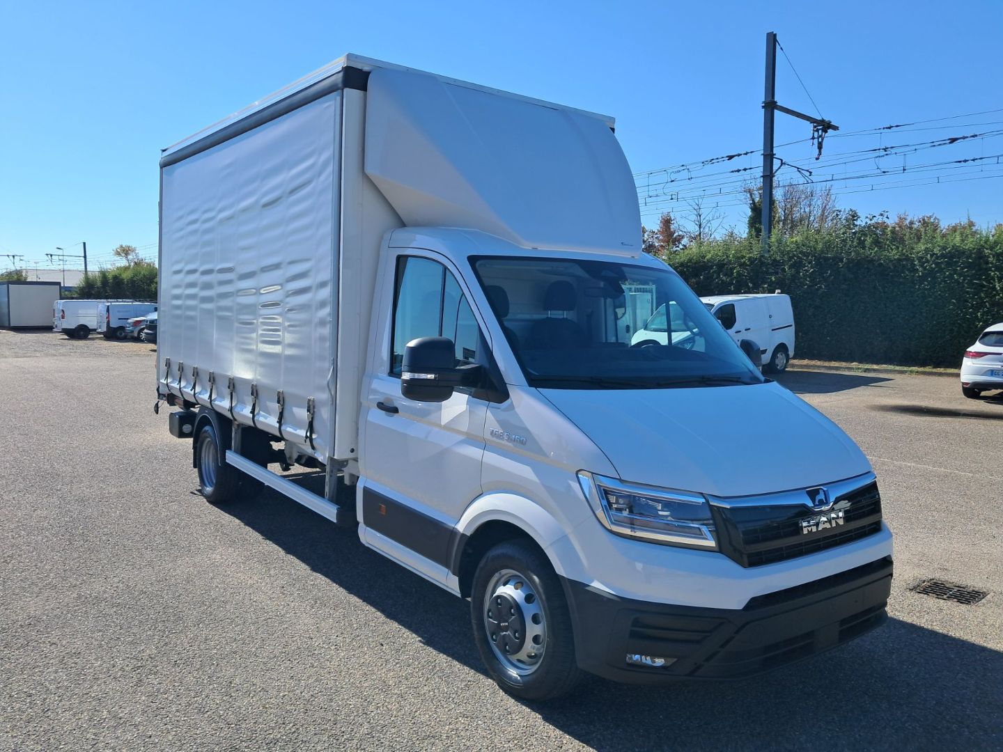 MAN TGE 5.160 CAISSE - BACHE HAYON (2026)