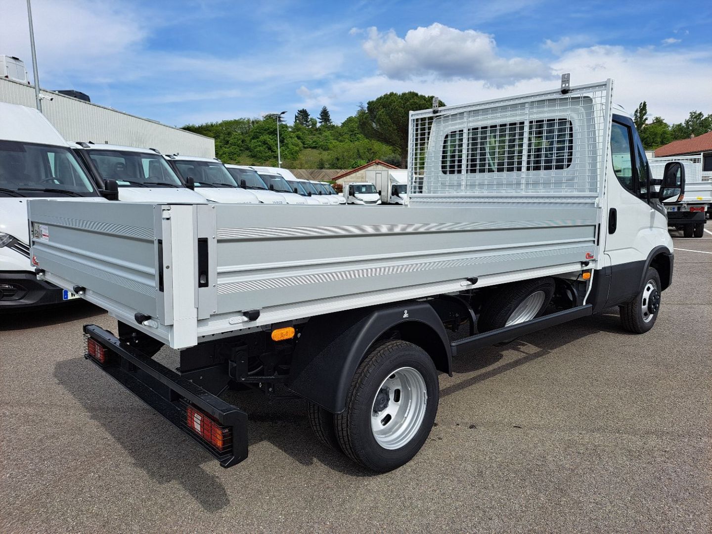 IVECO DAILY PLATEAU - 35C14 A8 140CV 2L3 PLANCHER BOIS 3M50