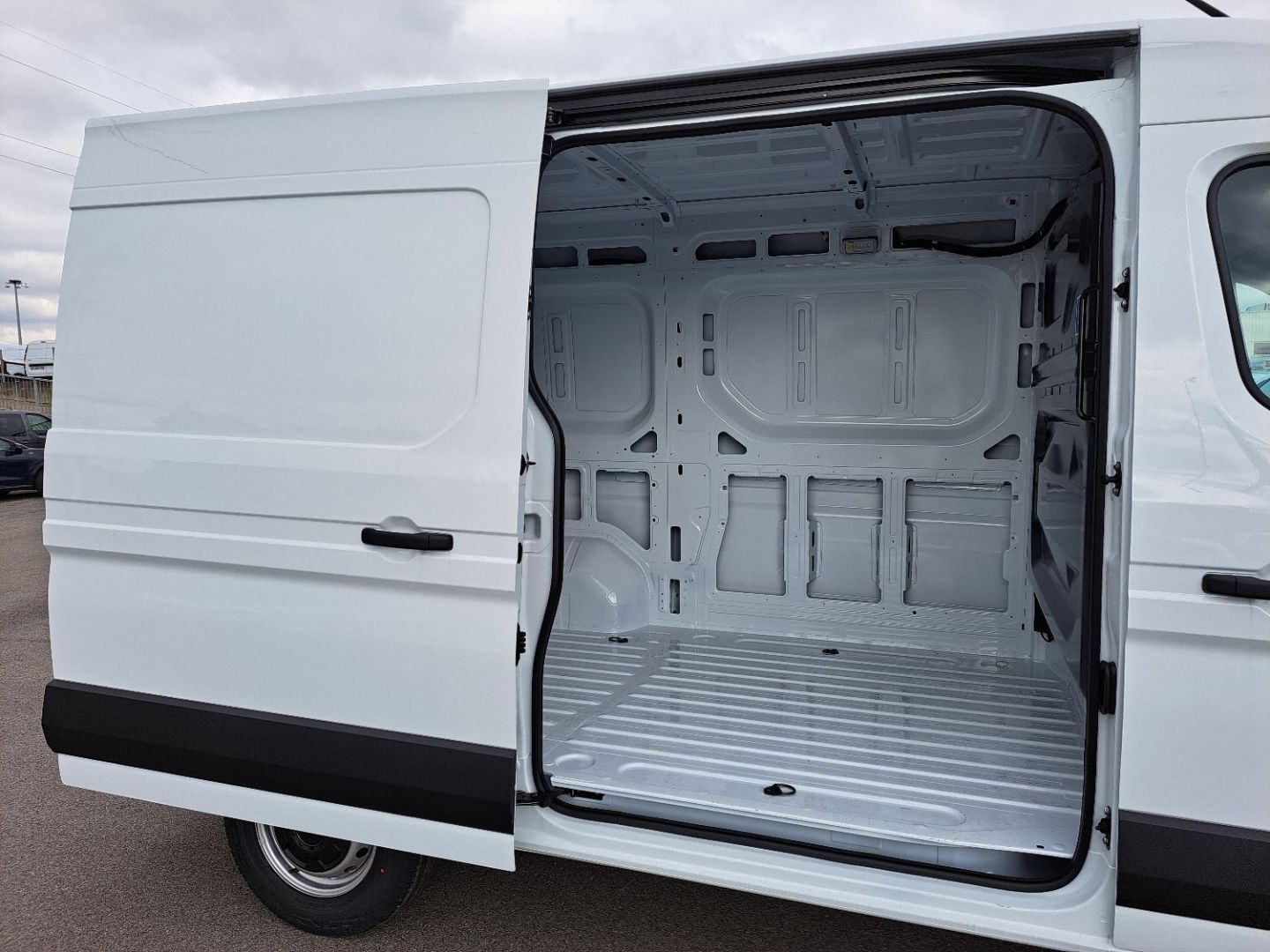 RENAULT MASTER VAN - 3T5 L2H2 BLUE DCI 170 AUTO