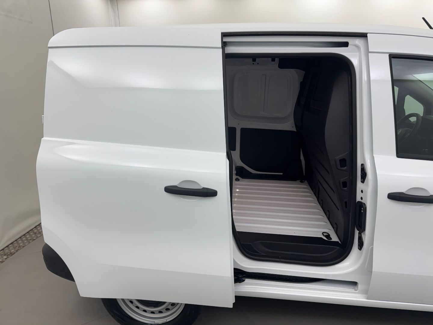 RENAULT KANGOO VAN - FG TOLE DCI 95 L1 ADVANCE 3PL
