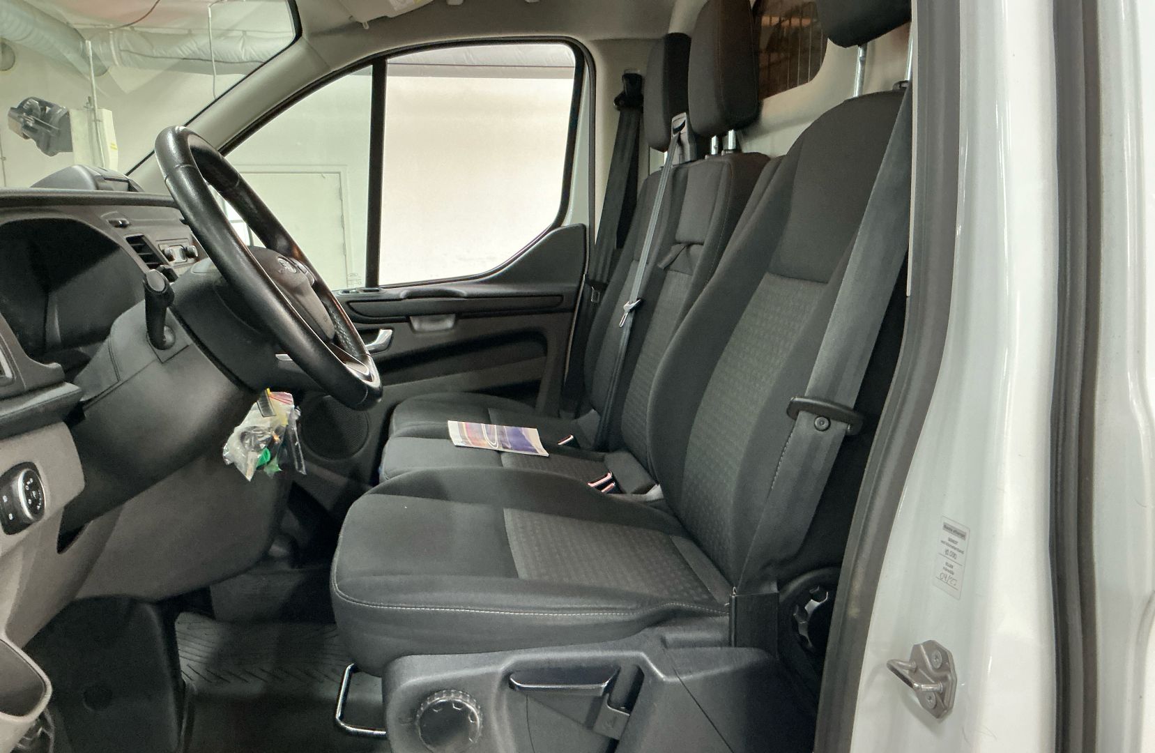 FORD TRANSIT CUSTOM FOURGON - 320 l1h1 2.0 TDCi 130 Trend