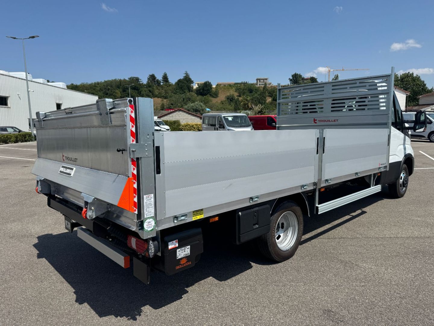 IVECO DAILY PLATEAU - 35C18 A8 180CV 3L 4M50 HAYON