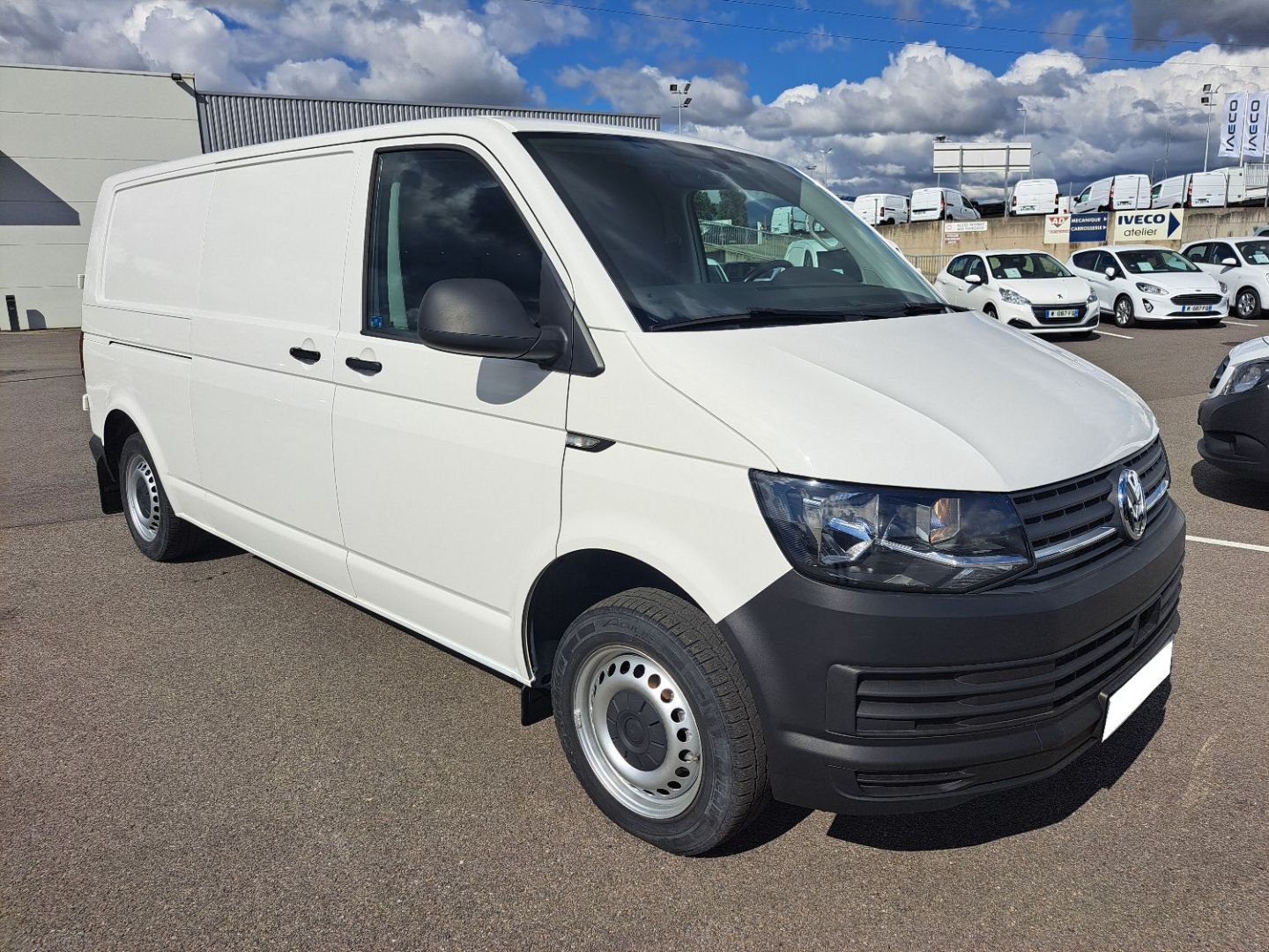 VOLKSWAGEN TRANSPORTER FOURGON L2H1 2.0 TDI 150 DSG7 3PL