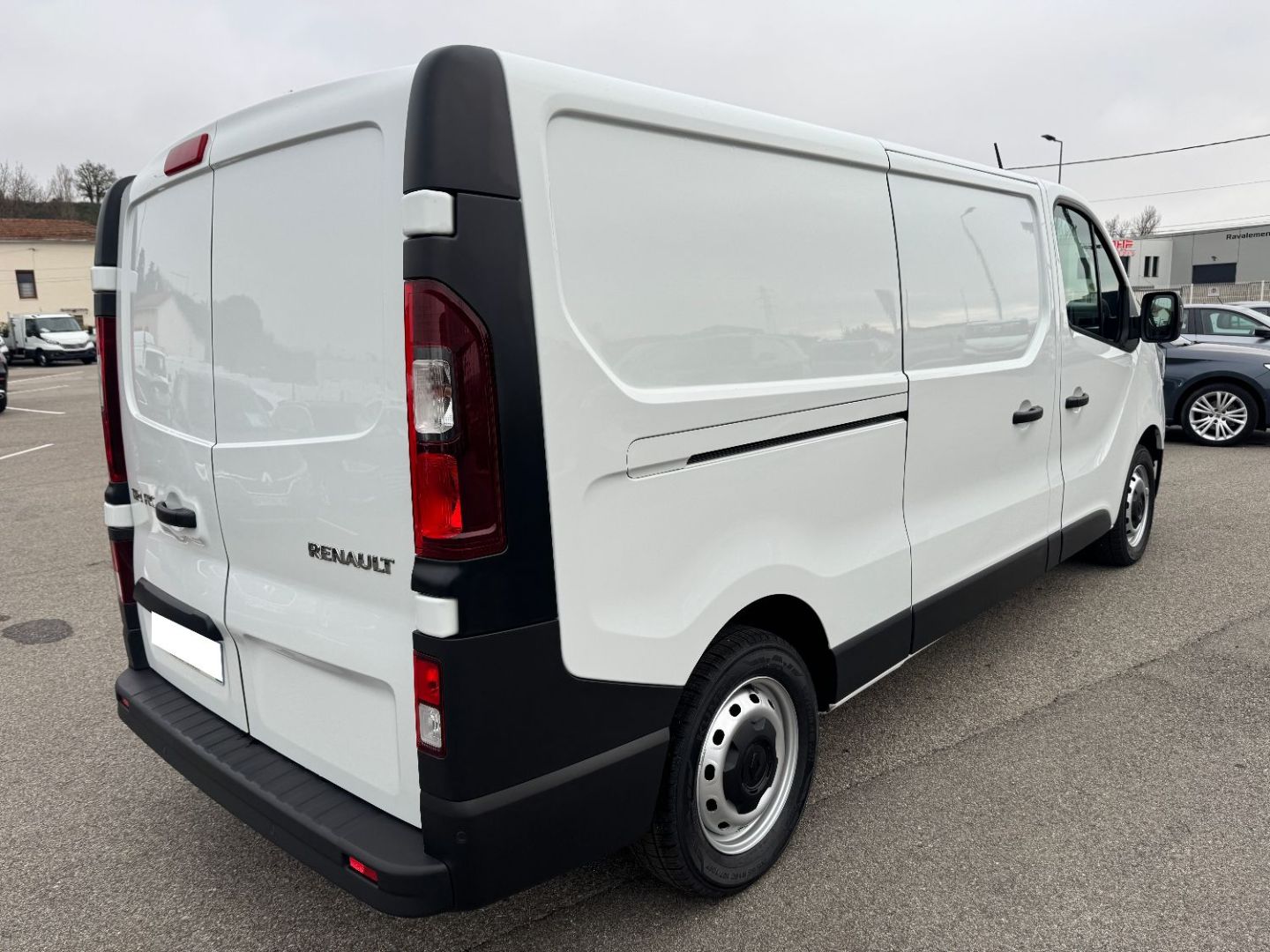 RENAULT TRAFIC FOURGON - L2H1 2.0 BLUE DCI 130 GRAND CONFORT 3PL