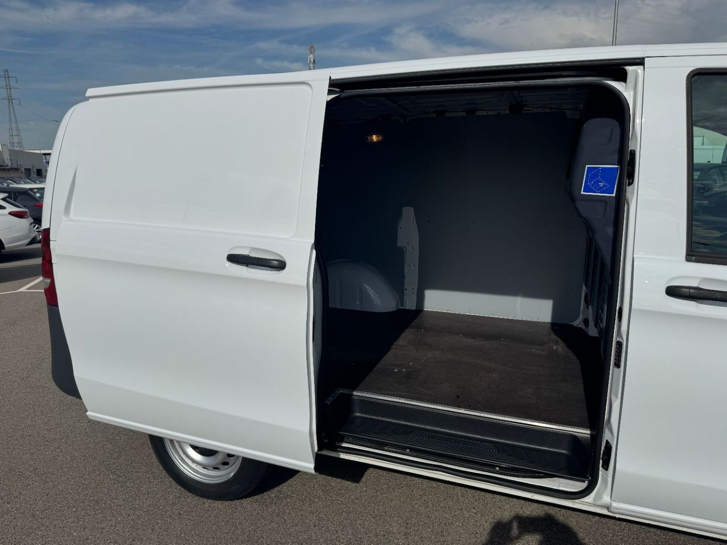 MERCEDES-BENZ VITO FOURGON - 111 CDI 114 LONG