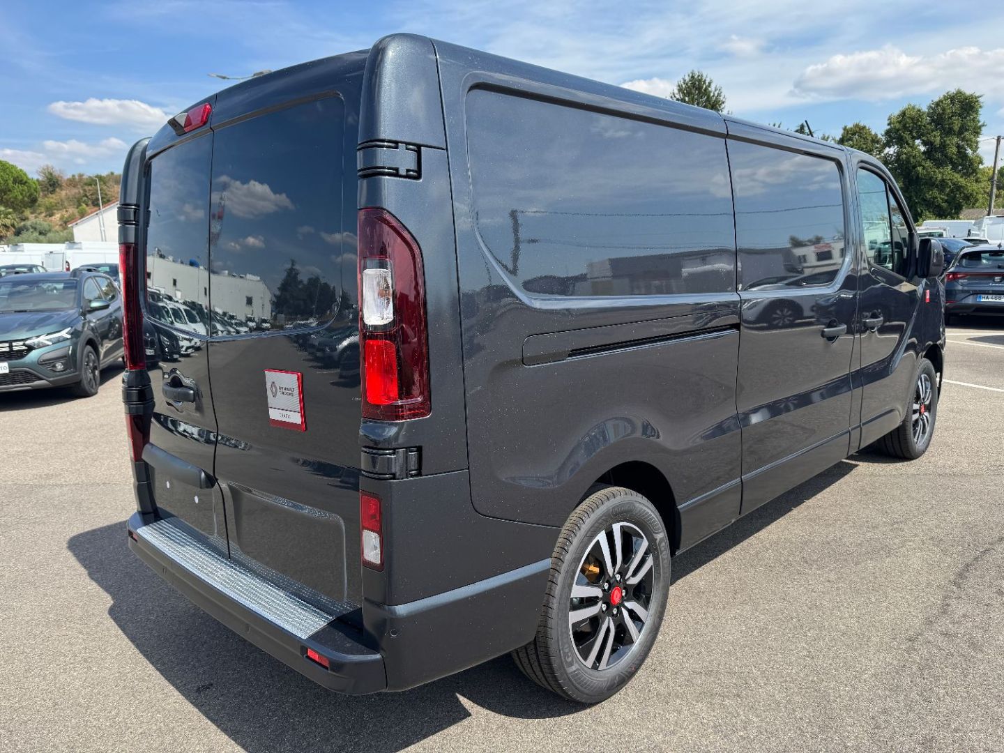 RENAULT TRAFIC FOURGON - L2H1 3T BLUE DCI 170 BVA9 EXCLUSIVE GSR2