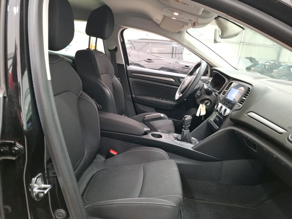 RENAULT MEGANE IV SOCIETE - 1.5 Blue dCi 115 Air Nav 2PL