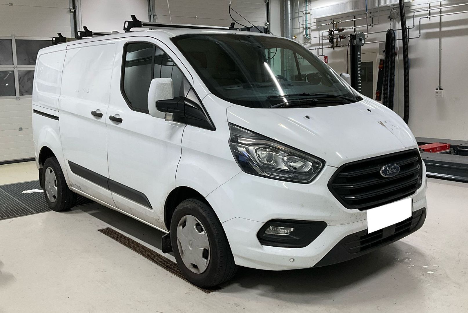FORD TRANSIT CUSTOM - 280 L1H1 2.0 TDCi 130 TREND