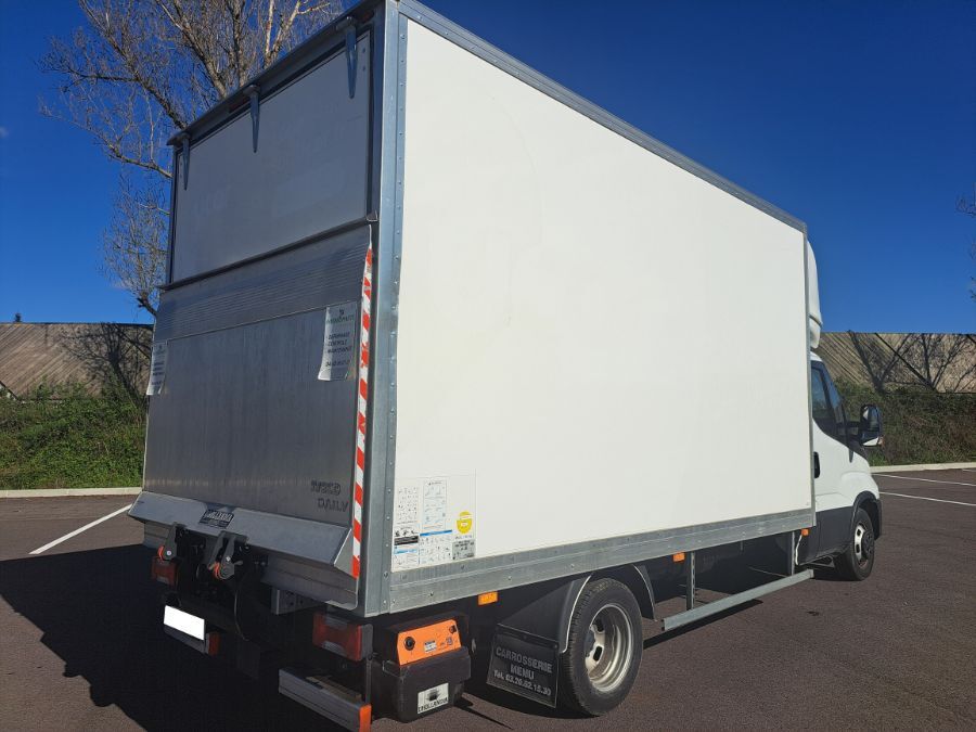 IVECO DAILY - 35C16 CAISSE HAYON
