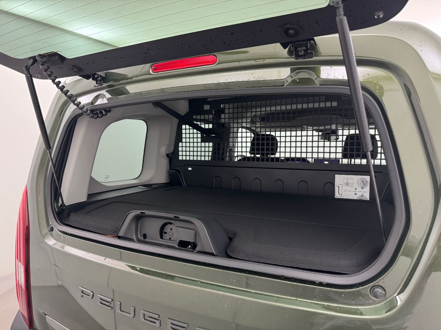 PEUGEOT RIFTER - N1 1.5 BlueHDi 130 Allure EAT8 5pl