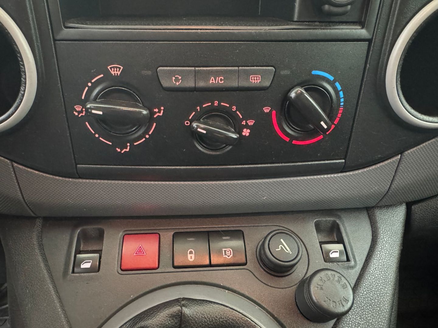 PEUGEOT PARTNER FOURGON - LONG 1.6 BLUEHDI 100 PREMIUM