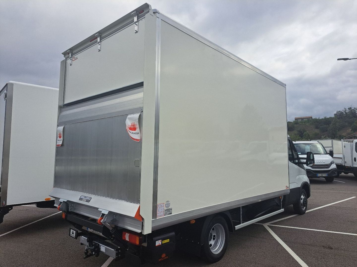 IVECO DAILY CAISSE - 35C18 180CV 3L MIXTE