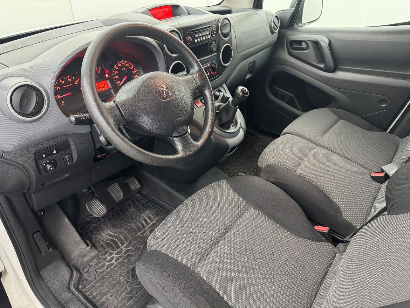 PEUGEOT PARTNER FOURGON - LONG 1.6 BLUEHDI 100 PREMIUM