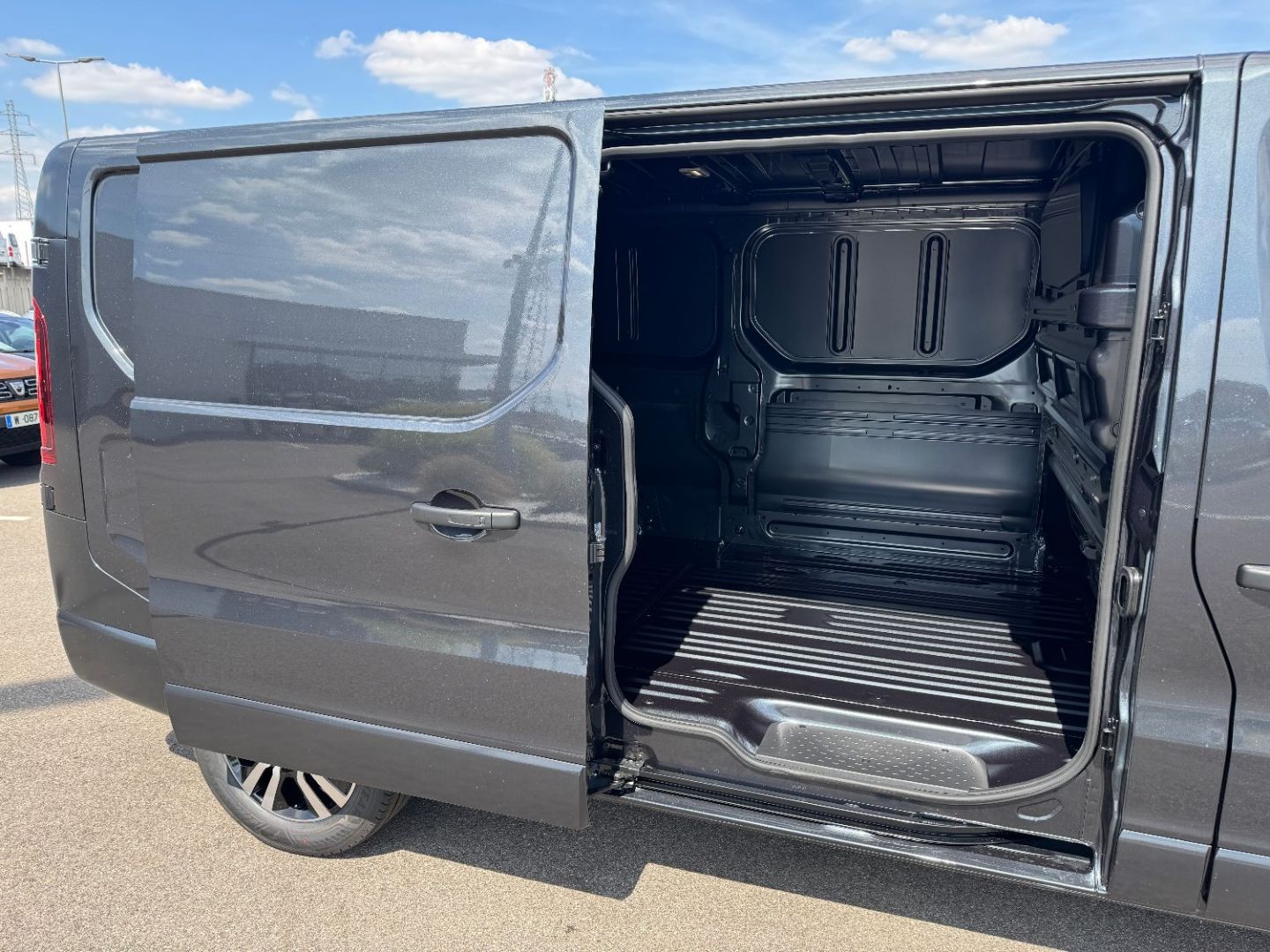 RENAULT TRAFIC FOURGON - L2H1 3T BLUE DCI 170 BVA9 EXCLUSIVE GSR2