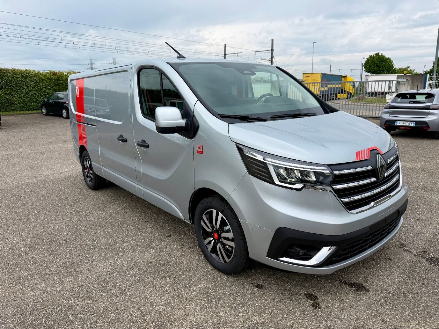 RENAULT TRAFIC FOURGON - L2H1 3T BLUE DCI 170 BVA9 EXCLUSIVE GSR2