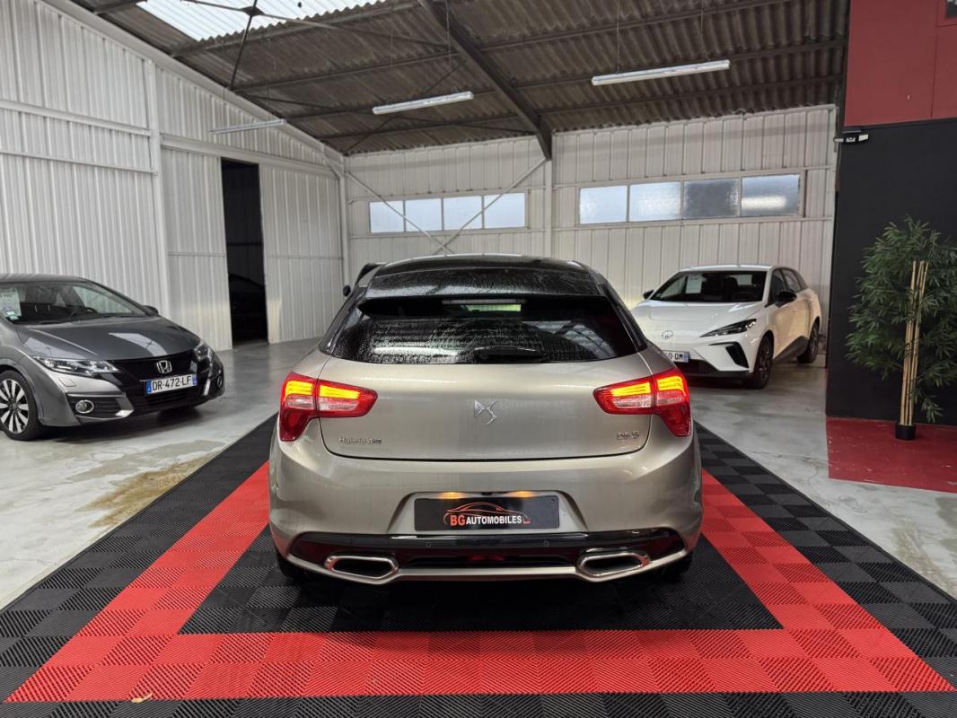 DS DS 5 - Hybrid 4x4 2.0 HDi 160 CH bva + Electric 37ch SPORT CHIC - GARANTIE 6 MOIS