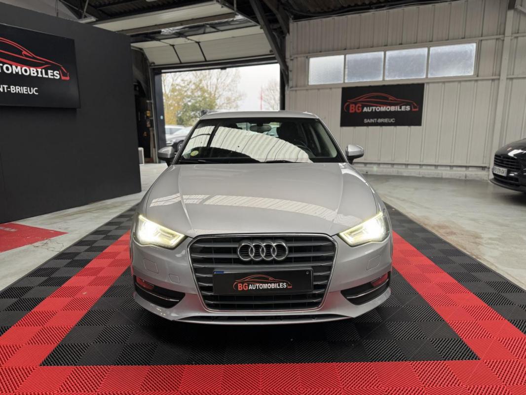 Audi A3 - 1.6 tdi 110 CH AMBIANTE - GARANTIE 6 MOIS