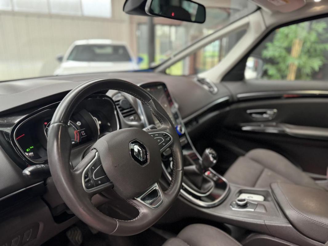 Renault Espace - 1.6 DCi 130 CH LIFE - GARANTIE 6 MOIS