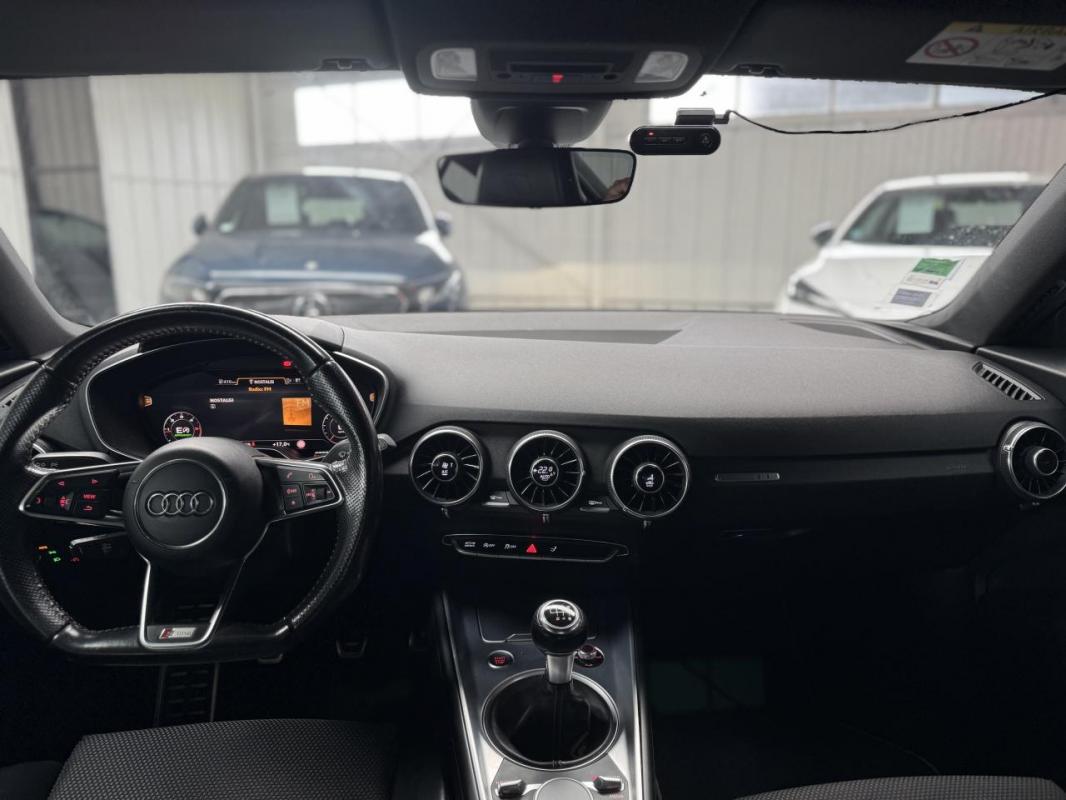 Audi TT - 2.0 tdi Ultra DPF 184 CH S-LINE - GARANTIE 6 MOIS