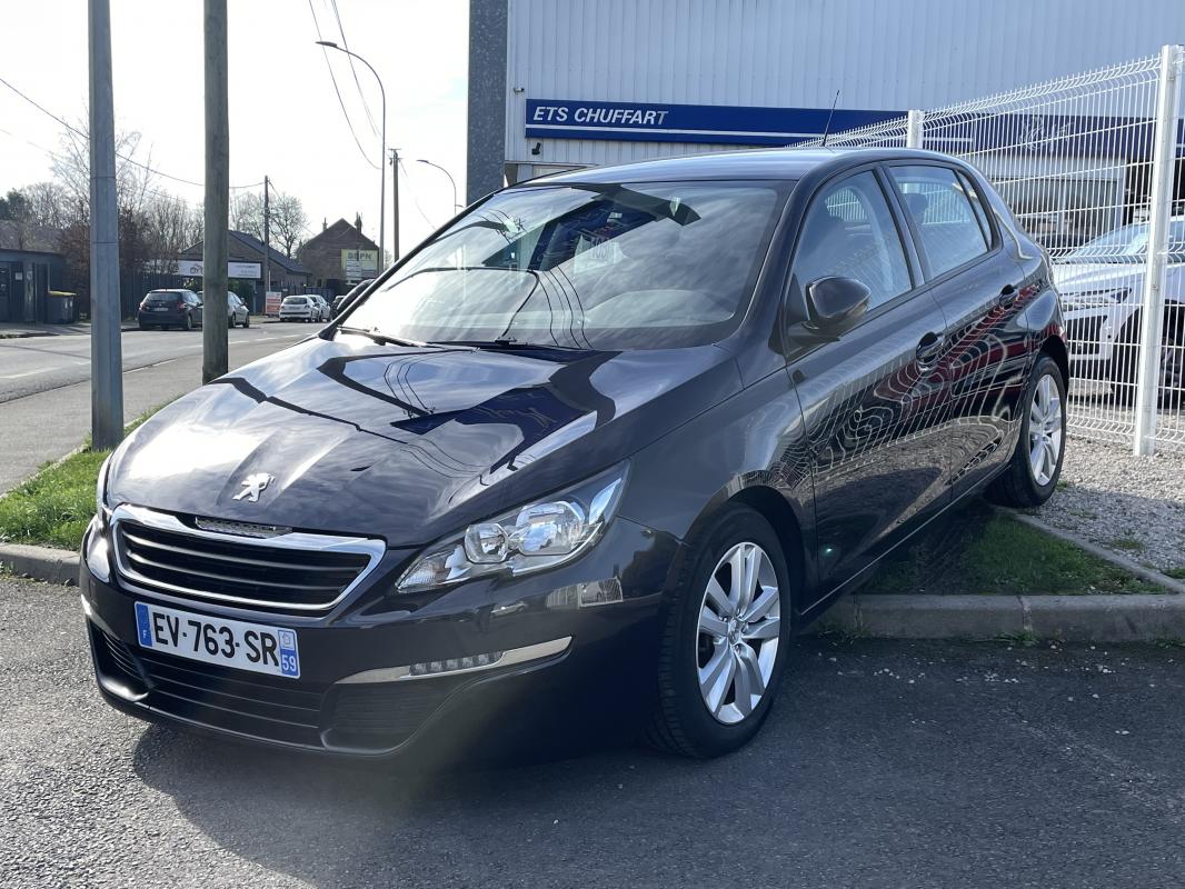 Peugeot 308 - ACTIVE 1.2 ESSENCE 110CV BVM5 GPS + ATTELAGE