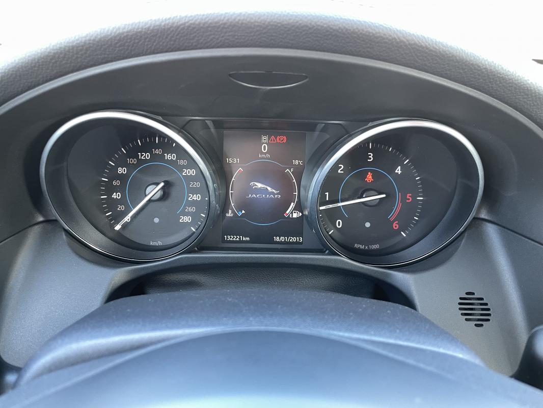 Jaguar XF - 2.0D 163 CV E-performance Prestige