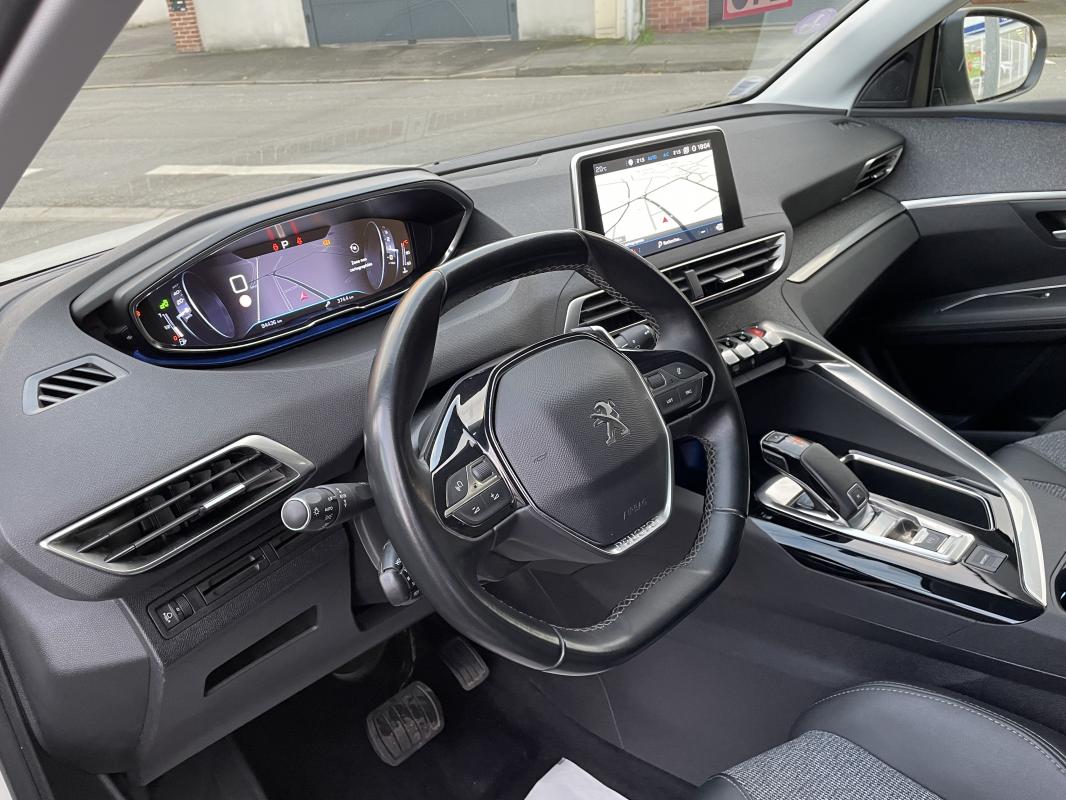 Peugeot 3008 - ALLURE 1.2 ESSENCE 130 EAT8 1ère MAIN