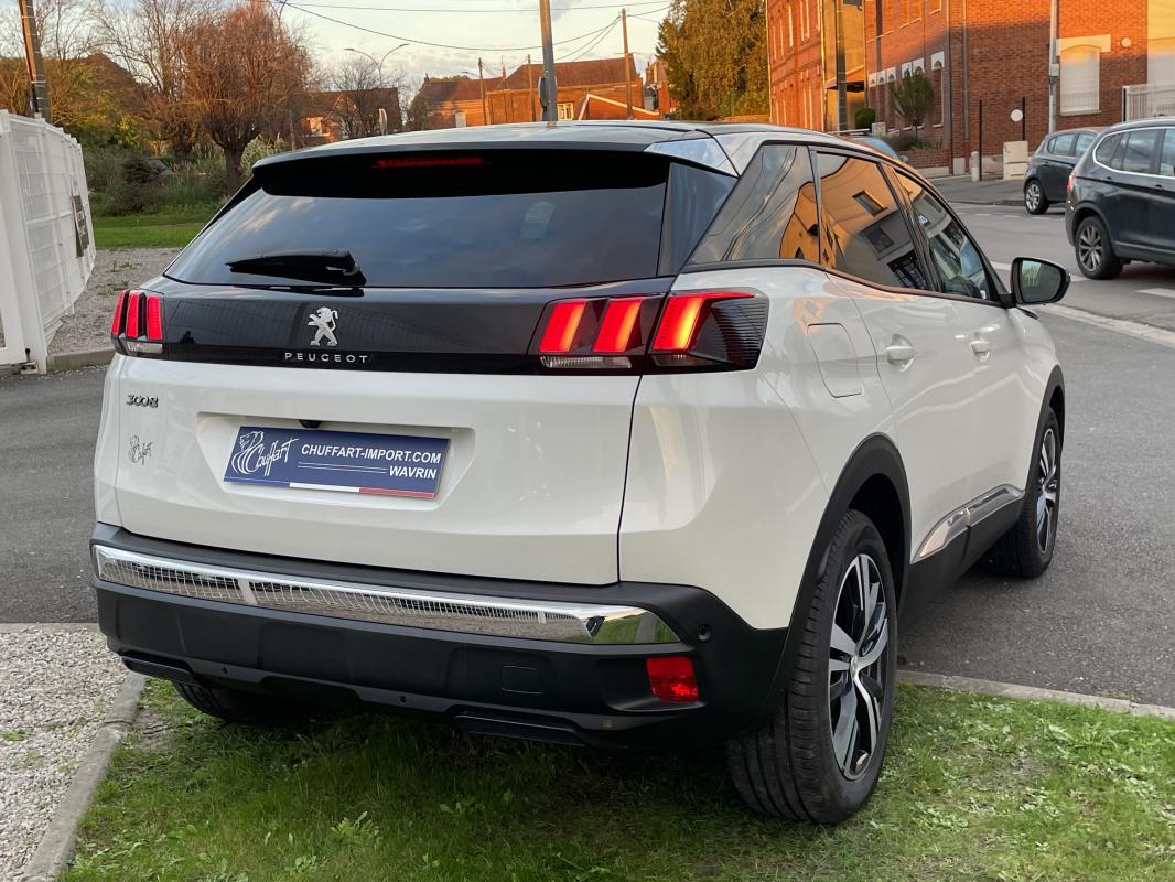 Peugeot 3008 - ALLURE 1.2 ESSENCE 130 EAT8 1ère MAIN