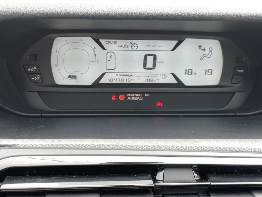 Citroën c4 spacetourer - 1.2L essence 110 CV BVM6 LIVE FAIBLE KM