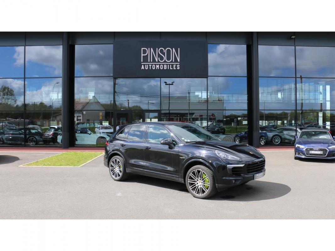 Porsche Cayenne - 3.0i V6 - 333 BVA Tiptronic S Start&Stop E-Hybrid Platinum Edition PHASE 2