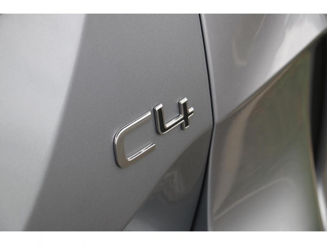 Citroën C4 - 1.2 PureTech 12V - 130 S&S BV EAT 8 BERLINE Shine