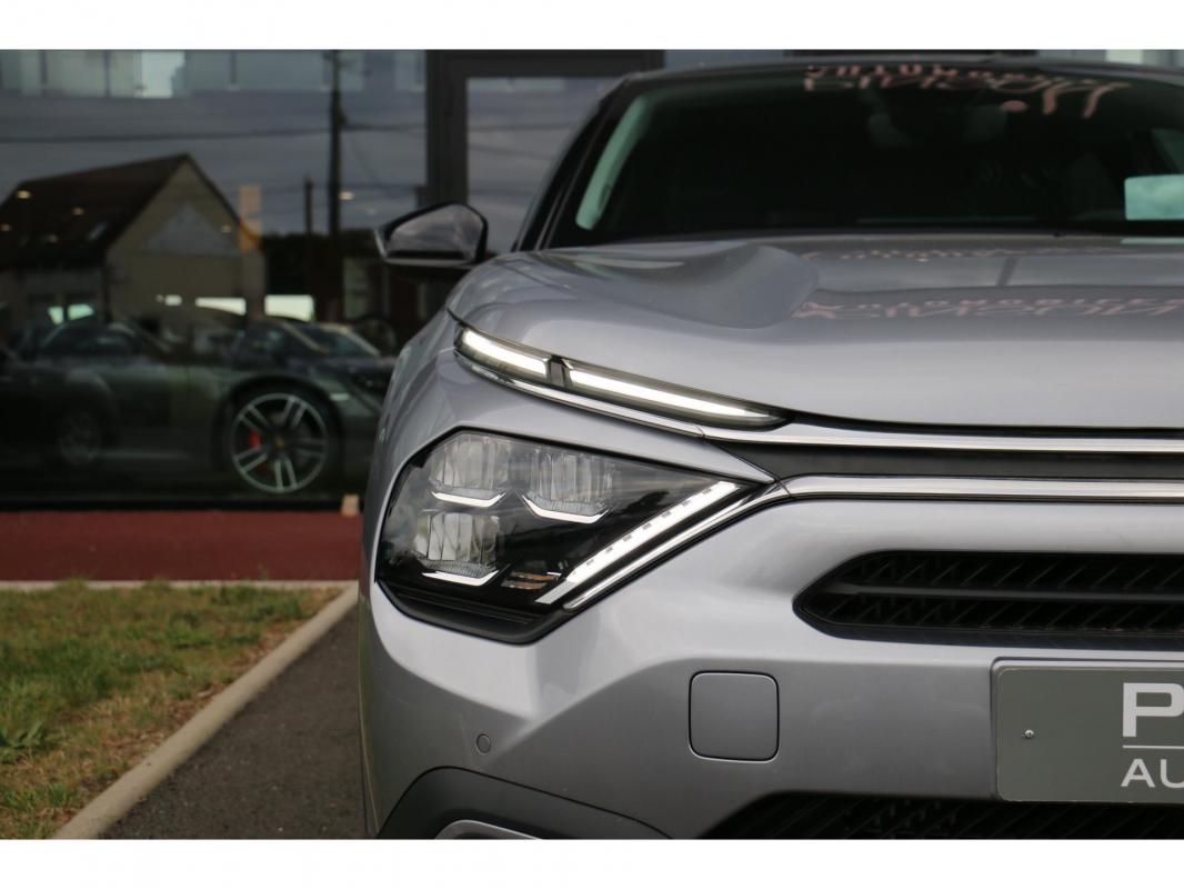 Citroën C4 - 1.2 PureTech 12V - 130 S&S BV EAT 8 BERLINE Shine