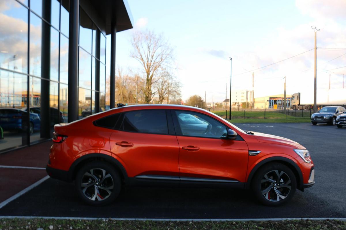 Renault Arkana - 1.6 E-Tech Hybride - 145 BVA multi-modes R.S. Line PHASE 1