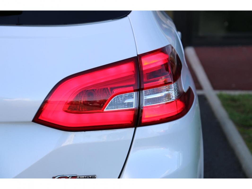 Peugeot 308 - SW 1.5 BlueHDi S&S - 130 II 2014 BREAK GT Line PHASE 2