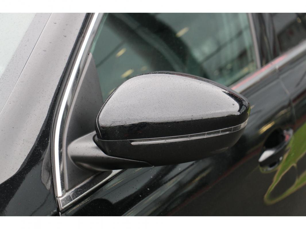 Peugeot 308 - 1.5 BlueHDi S&S - 130 II 2013 BERLINE GT Line PHASE 2