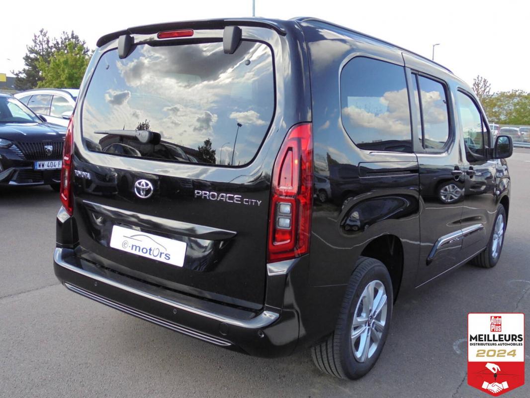 Toyota Proace City Verso - Long Executive 130 D-4D BVA8 +7