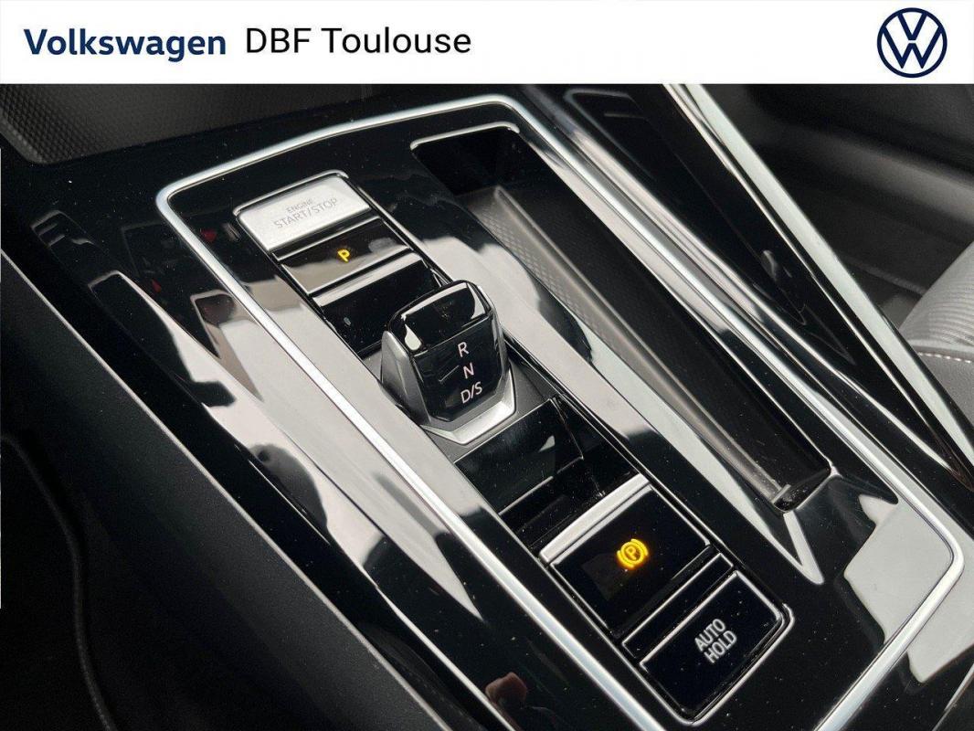 Volkswagen Golf - 1.5 eTSI OPF 150 DSG7 R-Line