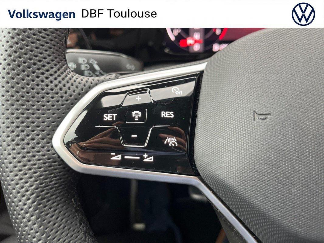 Volkswagen Golf - 1.5 eTSI OPF 150 DSG7 R-Line