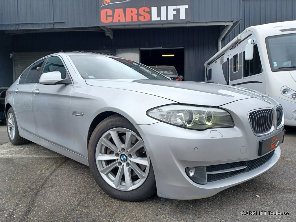 BMW SÉRIE 5 - 528 I - 258 CV PACK LUXE TOE 1ERE MAIN (2010)