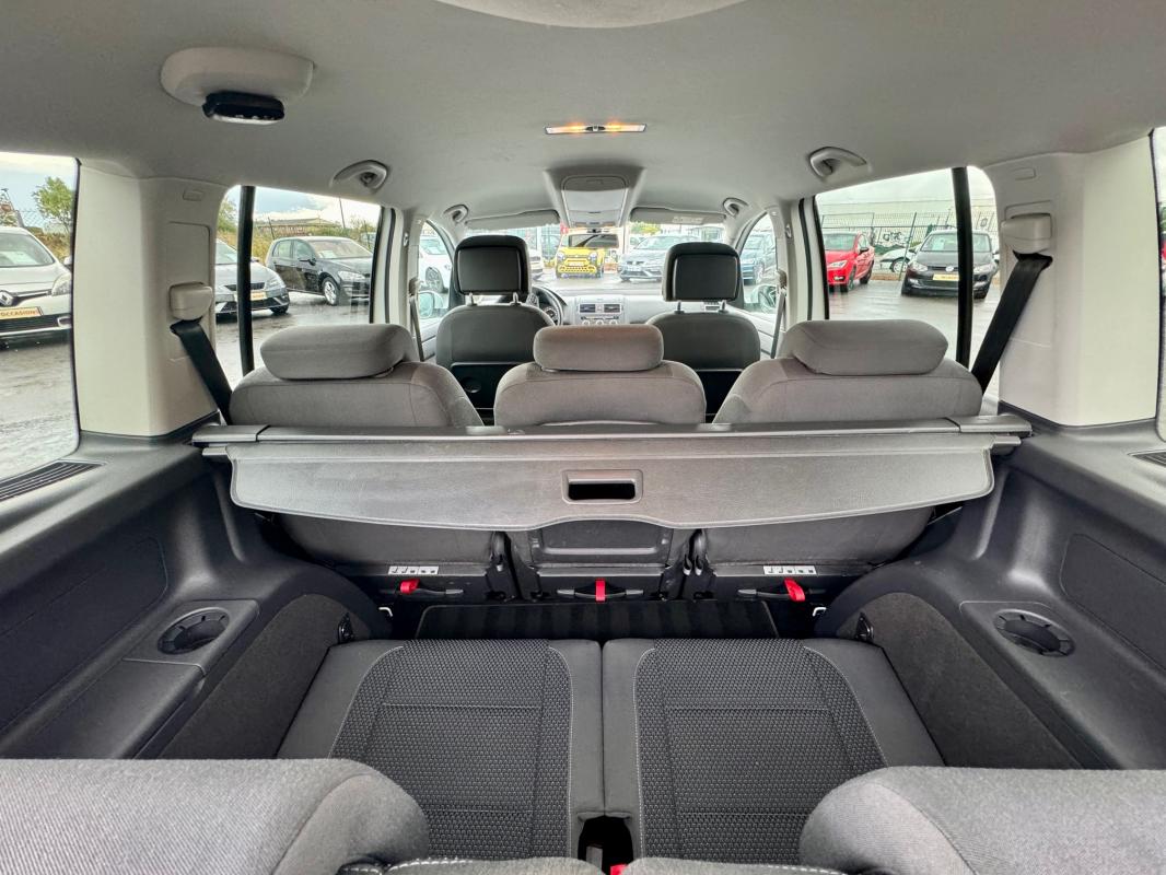 Volkswagen Touran - 1.6 TDI 105 CH BVM6 7 PLACES CONFORTLINE