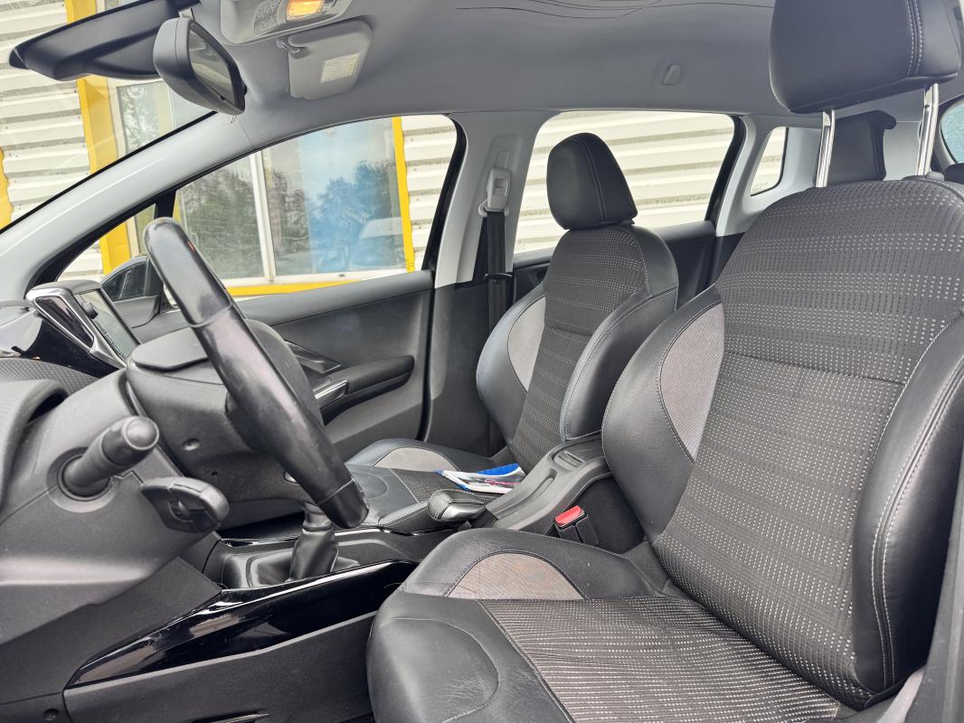 Peugeot 2008 - 1.2 ESSENCE 110ch S&S BVM5 Allure