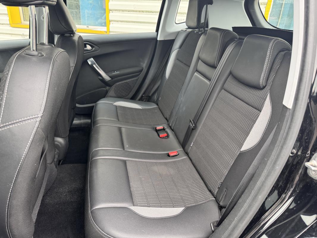 Peugeot 2008 - 1.2 ESSENCE 110ch S&S BVM5 Allure