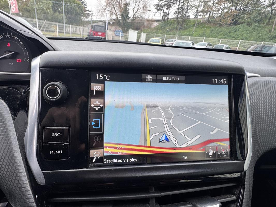 Peugeot 2008 - 1.2 ESSENCE 110ch S&S BVM5 Allure