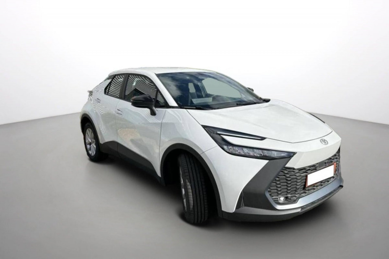 TOYOTA C-HR - HYBRIDE 140 DYNAMIC BUSINESS (2024)