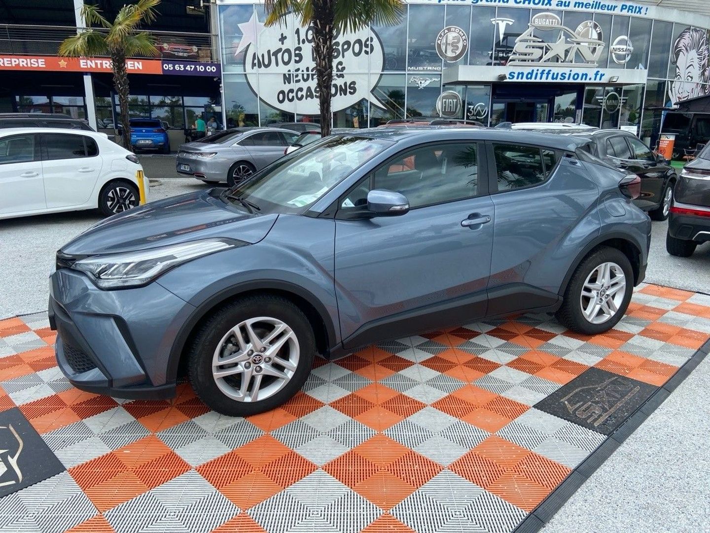 TOYOTA C-HR 1.8 Hybrid 122 e-CVT DYNAMIC BUSINESS GPS Caméra