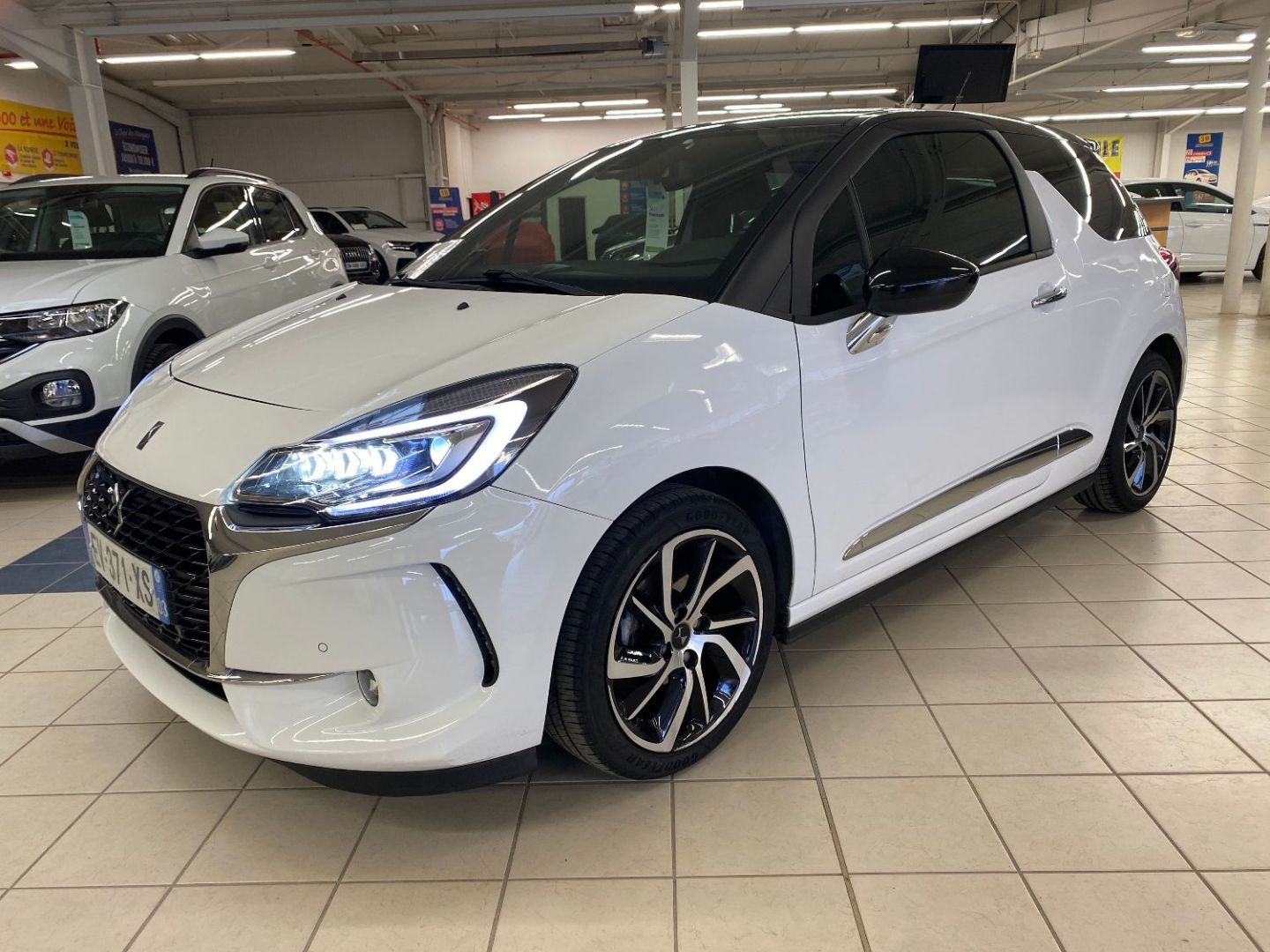 DS DS3 Phase 2 - 1.2 Pure Tech 130cv performance line