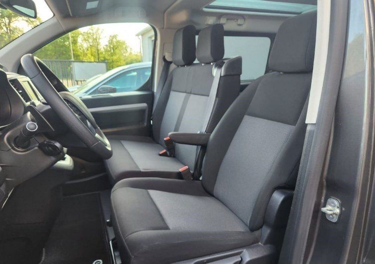 PEUGEOT EXPERT - TRAVELLER