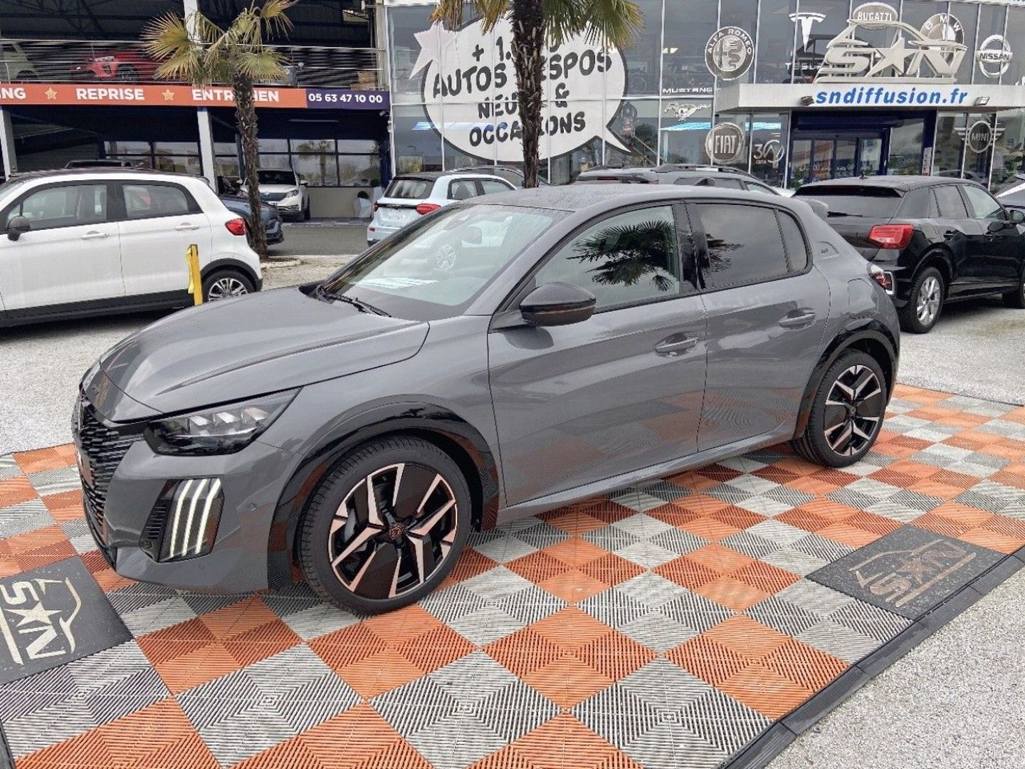 PEUGEOT 208 - Hybrid 136 GT e-DCS6 GPS Caméra 360°